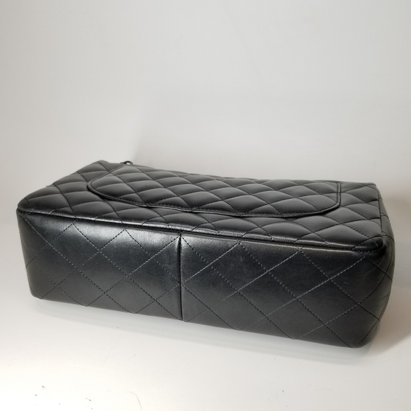 Limited CHANEL Jumbo Double Flap So Black Bag - Picture 8 of 16